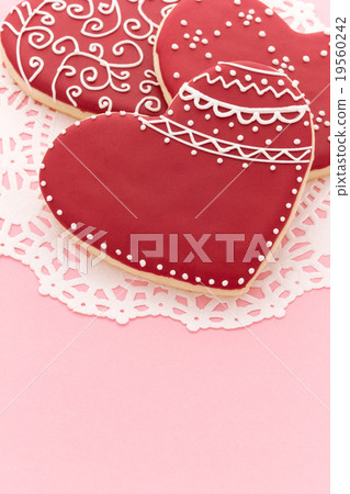 Heart-shaped icing cookie: Heart-shaped icing cookies Heart-shaped icing cookie: Heart-shaped icing cookies 19560242