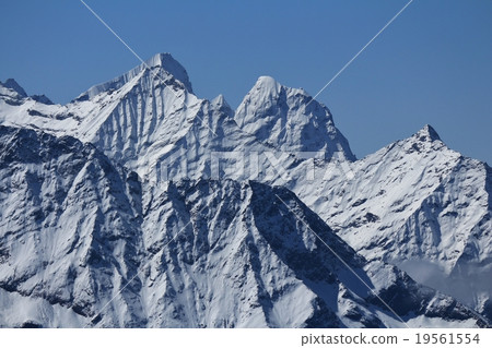 Rugged mountains in the Gokyo valley Rugged mountains in the Gokyo valley 19561554