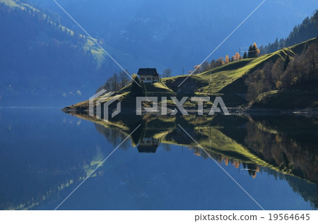 Autumn scene at lake Wagital, Switzerland Autumn scene at lake Wagital, Switzerland 19564645