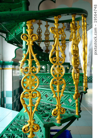 Railing detail of India Muslim Mosque  19564748