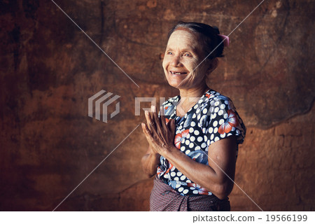 Old Asian Burmese woman Old Asian Burmese woman 19566199