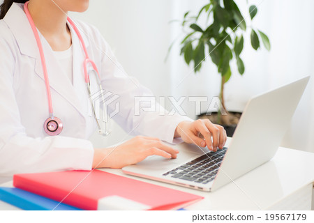 Medical scene female Medical scene female 19567179