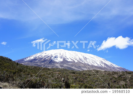 乞力馬扎羅山 19568510