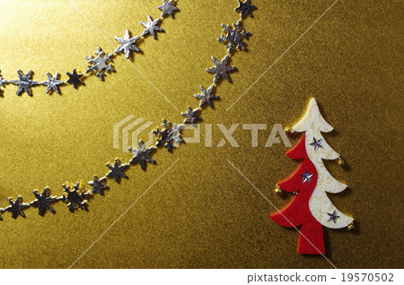 Christmas tree and starry sky background material Felt image main subject right Christmas tree and starry sky background material Felt image main subject right 19570502