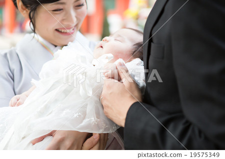 shrine visit, baby, infant 19575349