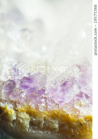 紫水晶 - 紫色水晶 紫水晶 - 紫色水晶 19575366