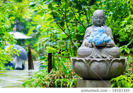 鎌倉/名鐵的花想念地藏(神奈川縣的風景) 鎌倉/名鐵的花想念地藏(神奈川縣的風景) 19581385