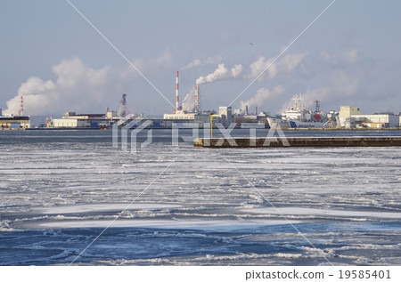 釧路港口在冬天 19585401