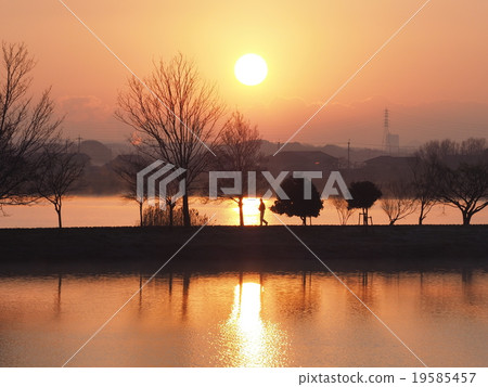 First sunrise of Kako Oike First sunrise of Kako Oike 19585457