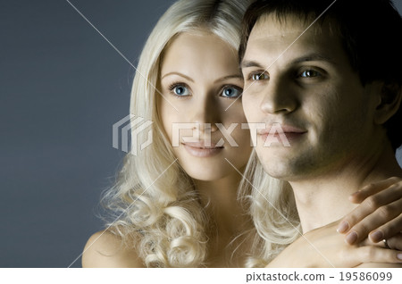 happy couple happy couple 19586099