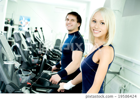 sport couple sport couple 19586424