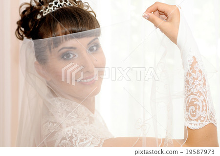 girl beautiful 19587973