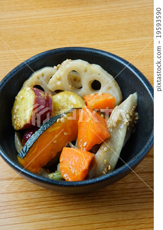 Simmered vegetables 19593590