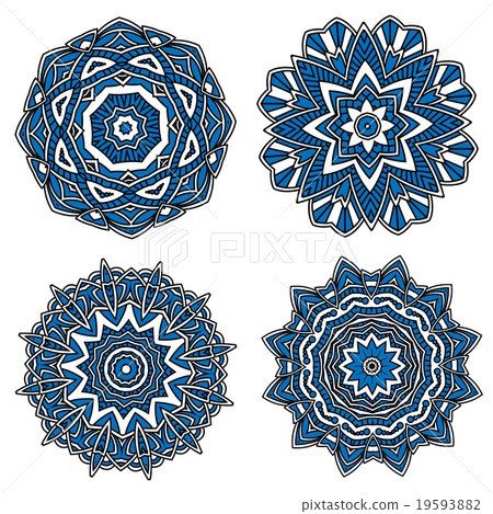 Circular patterns with blue openwork ornament Circular patterns with blue openwork ornament 19593882
