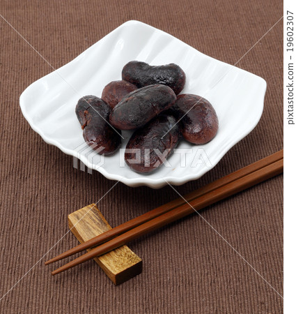 Flower beans 19602307