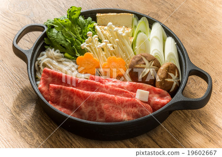 普通和牛牛肉壽喜燒壽喜燒優質日本料理 普通和牛牛肉壽喜燒壽喜燒優質日本料理 19602667