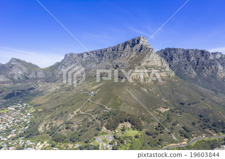 開普敦和桌山的城市景觀 開普敦和桌山的城市景觀 19603844