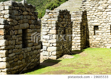 Machu Picchu, the ancient Inca city in the Andes 19605533