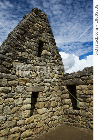 Machu Picchu, the ancient Inca city in the Andes 19605538