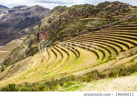Peru, Pisac (Pisaq) - Inca ruins Peru, Pisac (Pisaq) - Inca ruins 19606011