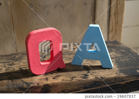 QA 字母 Q&A 19607837