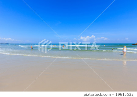 Blue sea and blue sky at hua hin, thailand 19613522