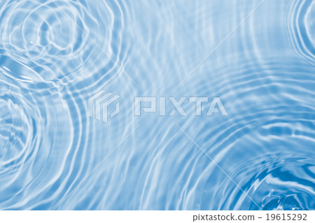 Drops of water Drops of water 19615292