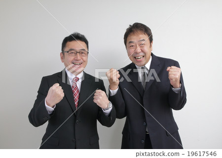 高級男性·膽量姿勢 19617546