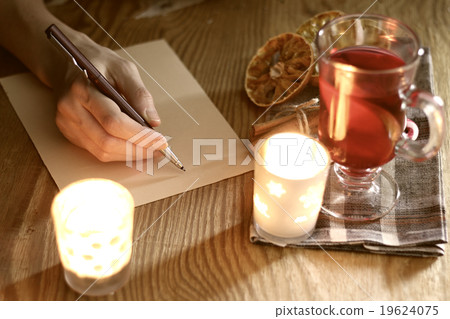 hand writing Christmas hand writing Christmas 19624075