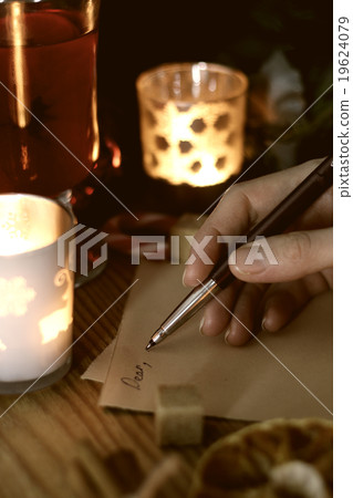 hand writing Christmas 19624079