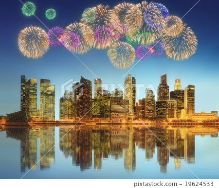 Beautiful fireworks in Marina Bay, Singapore Beautiful fireworks in Marina Bay, Singapore 19624533