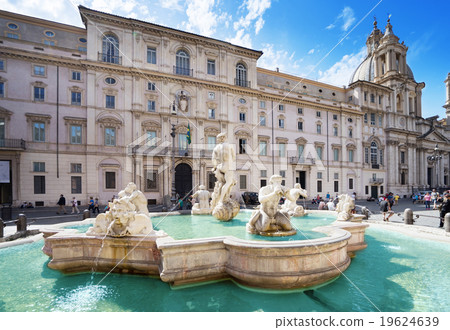Piazza Navona, Rome. Italy 19624639