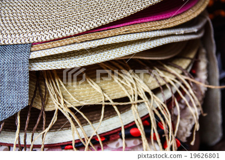 hat hat 19626801
