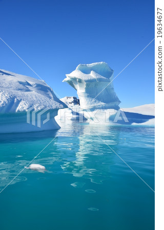 Antarctic iceberg ice blocks 19634677