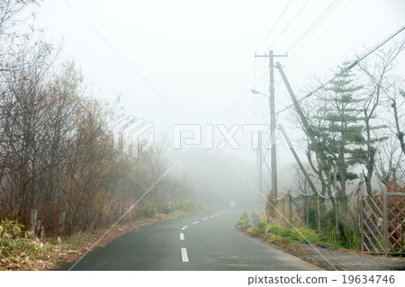 Fog road Fog road 19634746