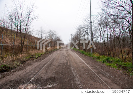 未鋪砌的道路 19634747