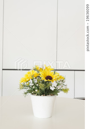 Bouquet flower in vase Bouquet flower in vase 19636099