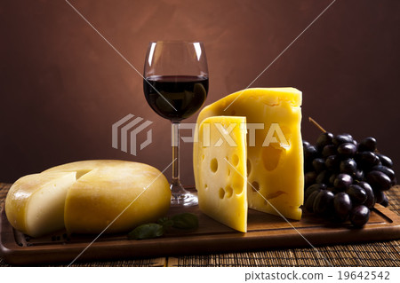 Still-life with cheese and wine 19642542