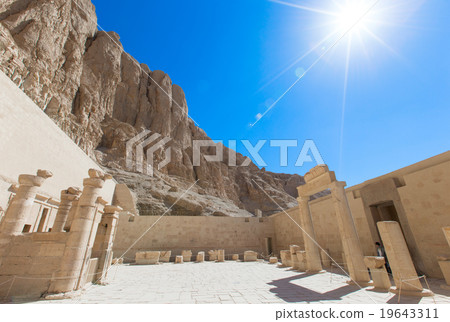 The temple of Hatshepsut near Luxor in Egypt 19643311