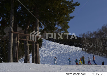 滑雪者 19645170
