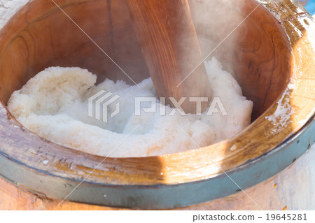 Mochi-yuki Year-end / New Year tradition event Mochi with rice cake rice cake event procedure in Mochi 19645281