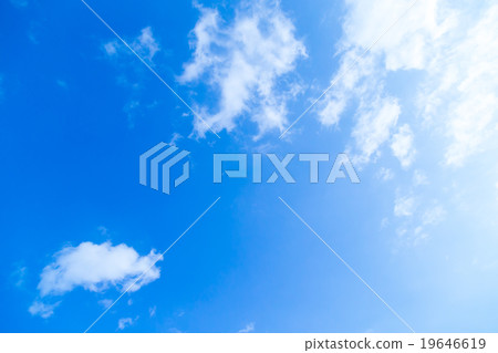 Sky and clouds Cumulus clouds ordinary clouds autumn sky white clouds and blue sky background material copy space character space 19646619