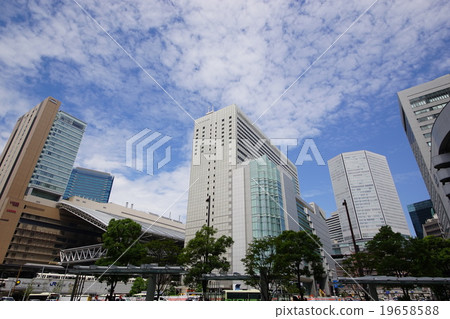 Osaka Station front 19658588