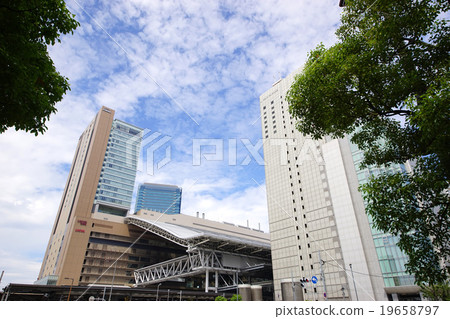 Osaka Station front 19658797