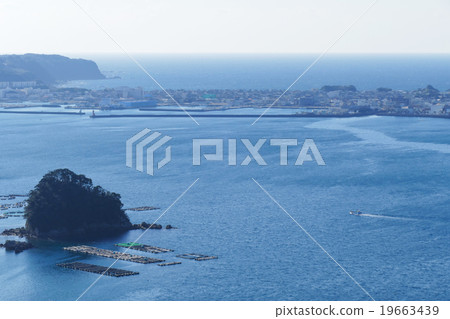 串本鎮區夾在太平洋之間 19663439