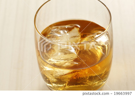 威士忌 19663997