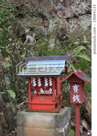 Momotaro Shrine Inari Shrine 19664133