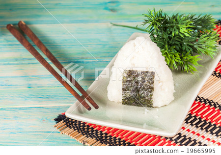 Rice ball,onigiri ,rice mixing with seaweed. Rice ball,onigiri ,rice mixing with seaweed. 19665995
