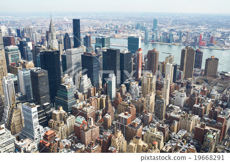 Cityscape view of Manhattan Cityscape view of Manhattan 19668291