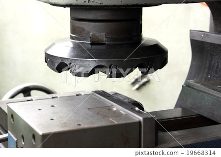 Cutting tool in the machine 19668314